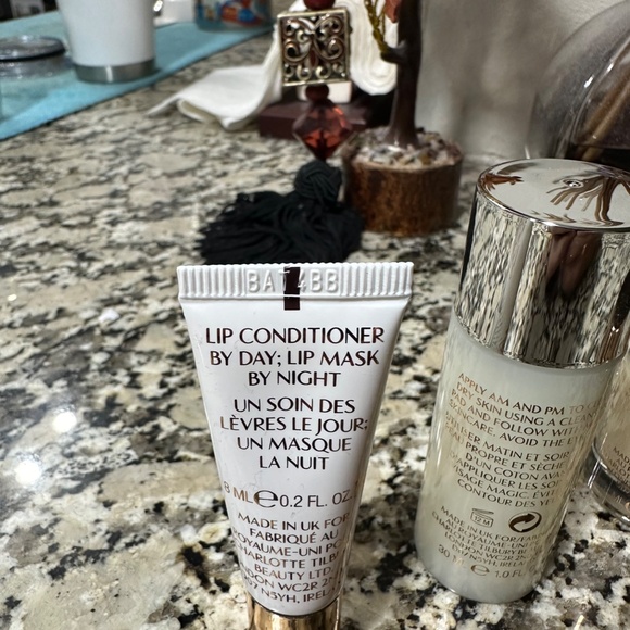 Charlotte Tilbury - Picture 4 of 10